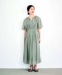 スキッパーギャザーフレアスリーブワンピース
