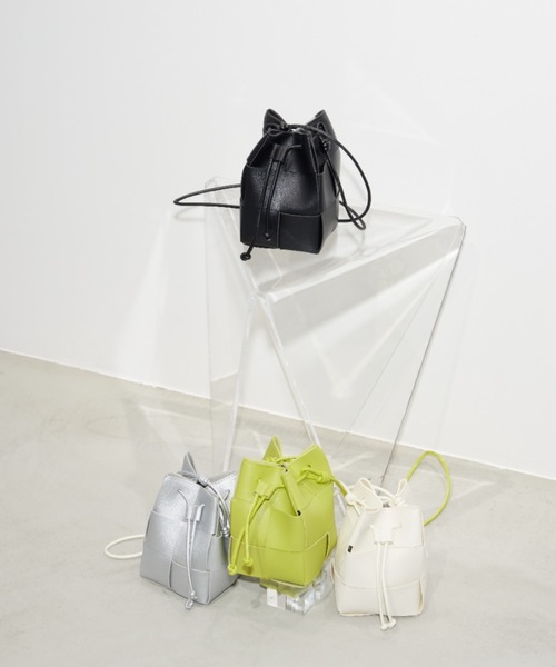Naege(ナエジ)の「クロス編みミニショルダーBAG(ショルダーバッグ・レディース・ライトグリーン/アイボリー/ブラック/シルバー・FREE)」の20枚目の写真