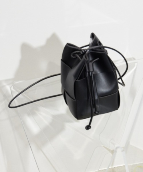 Naege(ナエジ)の「クロス編みミニショルダーBAG(ショルダーバッグ・レディース・ライトグリーン/アイボリー/ブラック/シルバー・FREE)」の22枚目の写真