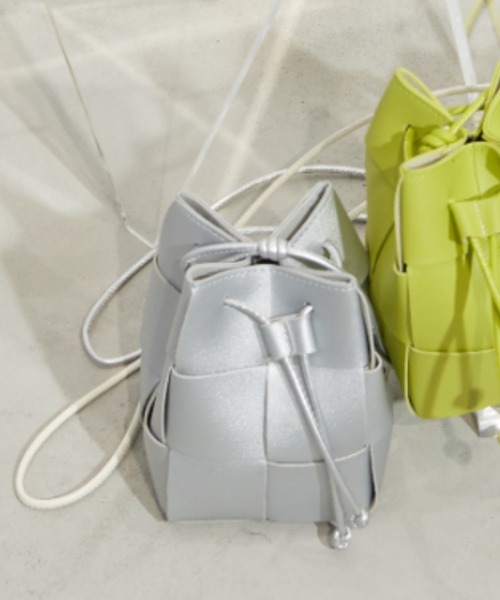 Naege(ナエジ)の「クロス編みミニショルダーBAG(ショルダーバッグ・レディース・ライトグリーン/アイボリー/ブラック/シルバー・FREE)」の15枚目の写真