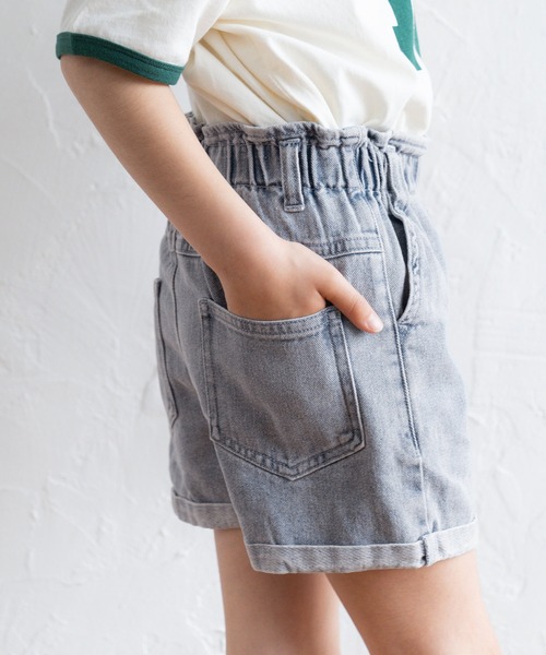 coca（coca）（コカ）の「キッズ　裾ロールアップデニムショートパンツ（デニムパンツ・キッズ・ライトブルー・150/120/130/140）」の4枚目の写真