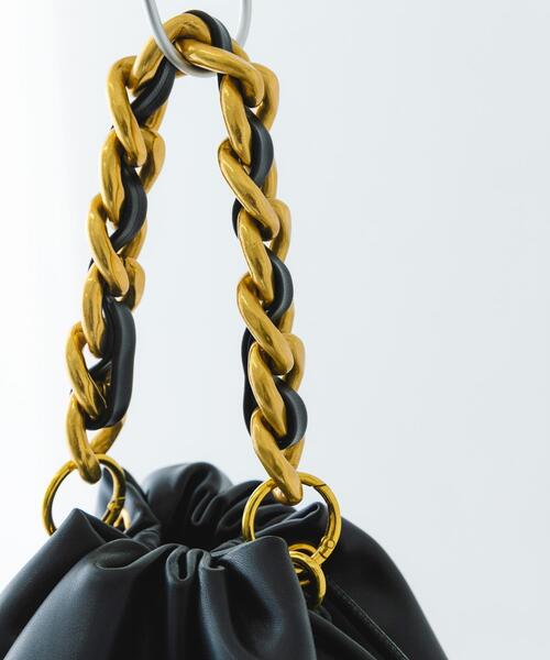 RODE SKO(ロデスコ)の「ビッグチェーンバッグ(ショルダーバッグ・レディース・ブラック/モカ/グリーン系その他・ONE)」の4枚目の写真