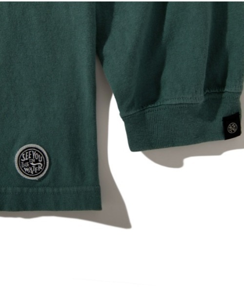 MAGIC NUMBER(マジック ナンバー)の「【MAGIC NUMBER】SEE YOU IN THE WATER XV SUNFADE L/S T-SHIRT(Tシャツ/カットソー・メンズ・チャコールグレー/ダークグリーン/ネイビー・MEDIUM/LARGE/X-LARGE)」の11枚目の写真
