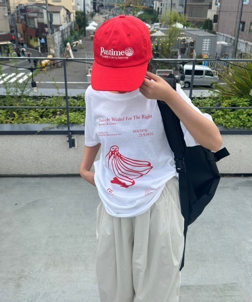 nemne store（ネンネストア）の「カラーロゴ刺繍キャップ（キャップ・レディース・ネイビー/レッド/ブルー・フリー）」の3枚目の写真