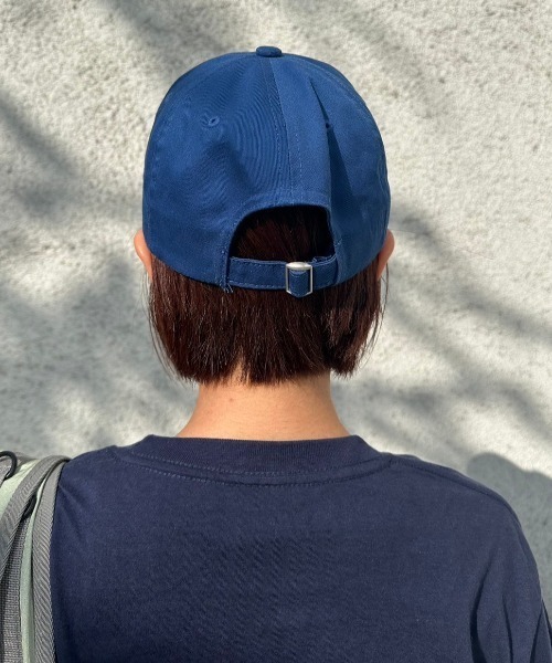 nemne store（ネンネストア）の「カラーロゴ刺繍キャップ（キャップ・レディース・ネイビー/レッド/ブルー・フリー）」の11枚目の写真