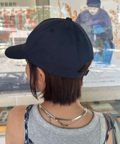 nemne store（ネンネストア）の「カラーロゴ刺繍キャップ（キャップ・レディース・ネイビー/レッド/ブルー・フリー）」の7枚目の写真