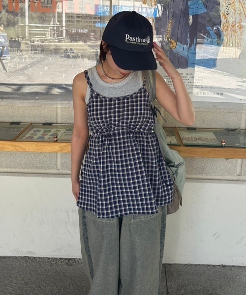 nemne store（ネンネストア）の「カラーロゴ刺繍キャップ（キャップ・レディース・ネイビー/レッド/ブルー・フリー）」の5枚目の写真