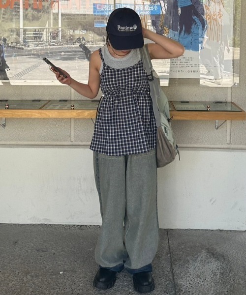 nemne store（ネンネストア）の「カラーロゴ刺繍キャップ（キャップ・レディース・ネイビー/レッド/ブルー・フリー）」の6枚目の写真