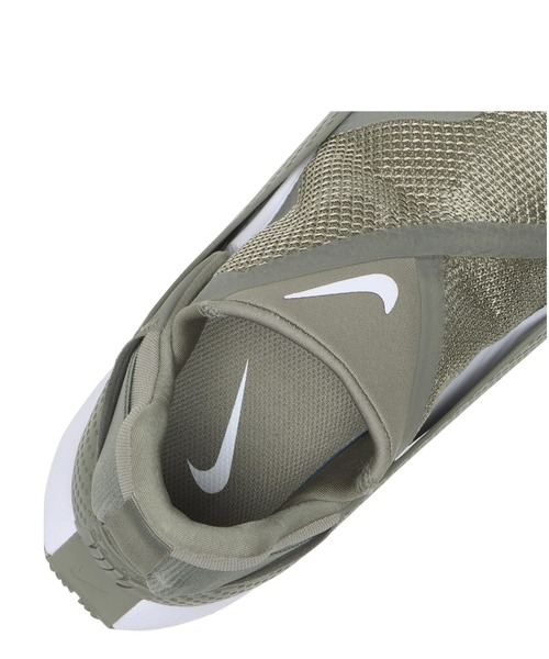 NIKE(ナイキ)の「NIKE ナイキ W GO FLYEASE ゴー フライイーズ WDR5540 ABC-MART限定 *300LTARMY/WHT(スリッポン・メンズ・グリーン・23.5cm/23.0cm/22.5cm/22.0cm/28.5cm/28.0cm/27.5cm/27.0cm/26.5cm/26.0cm/25.5cm/25.0cm/24.5cm/24.0cm/29.0cm)」の3枚目の写真