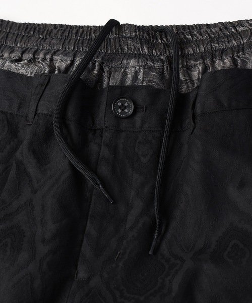 amok(アモク)の「LAYERED PANTS(スラックス・メンズ・ブラック/ホワイト・S/M/L)」の16枚目の写真