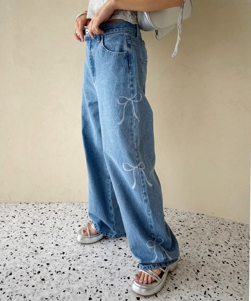 one after another NICE CLAUP(ワンアフターアナザーナイスクラップ)の「アソートワイドデニムパンツ【SMサイズ展開】(デニムパンツ・レディース・ブルー/グレー系その他/ブルー系その他・SMALL/MEDIUM)」の1枚目の写真