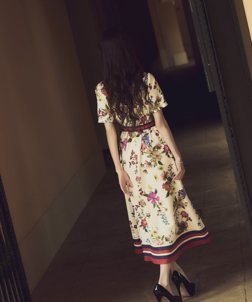 emiriawiz（エミリアウィズ）の「Chouchou fleur bicolor one-piece 