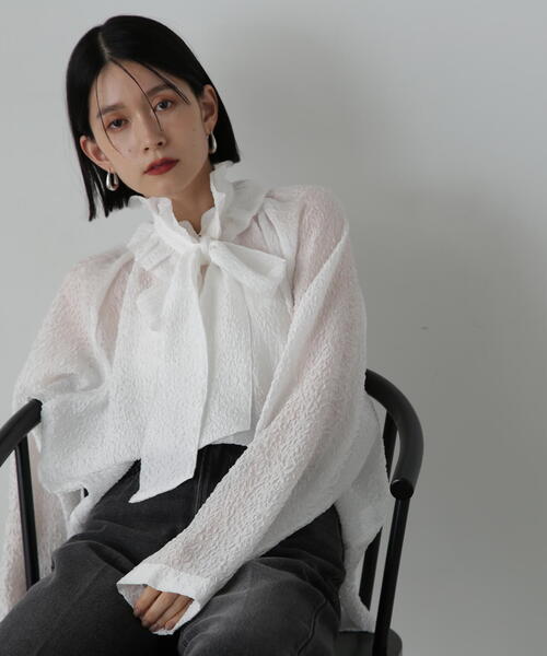 N.(N. Natural Beauty Basic)(エヌエヌナチュラルビューティーベーシック)の「◆2wayフリルネックブラウス(シャツ/ブラウス・レディース・ブラック/ホワイト/イエロー・MEDIUM)」の18枚目の写真