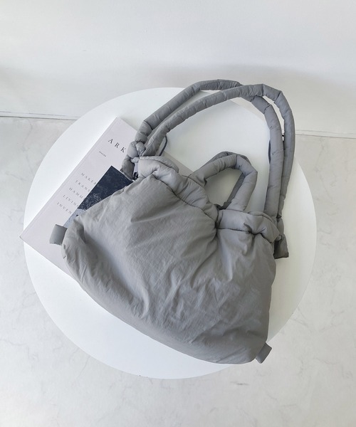 AS KNOW AS plus(アズノゥアズプラス)の「パテッド3wayショルダーバッグ(ショルダーバッグ・レディース・ブラック/グレー/アイボリー/ブルー・FREE)」の11枚目の写真