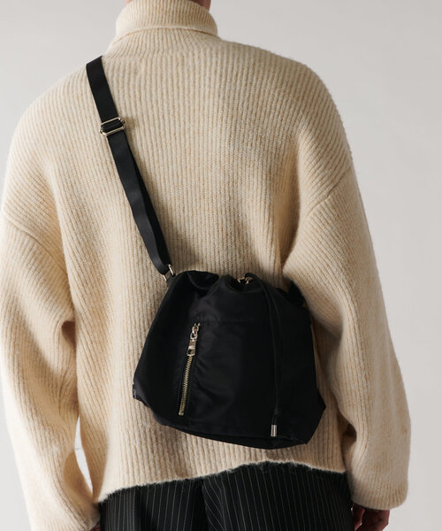 Lui's（ルイス）の「【AS2OV / アッソヴ】Lui's エクスクルーシブ / 巾着バッグ（ショルダーバッグ・メンズ・ブラック/グレー・FREE）」の15枚目の写真