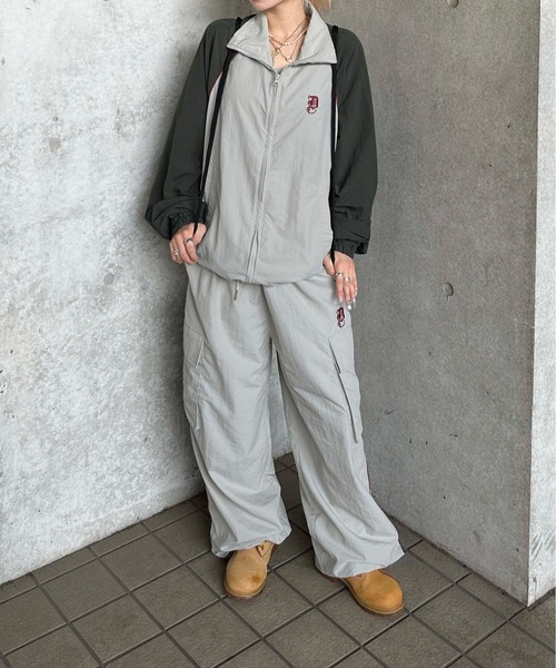 sedacle(セダクル)の「ラグランナイロンジャケット【SETUP着用可能】(ブルゾン・メンズ・ベージュ/ライトグレー/チャコールグレー・SMALL/MEDIUM/LARGE)」の12枚目の写真