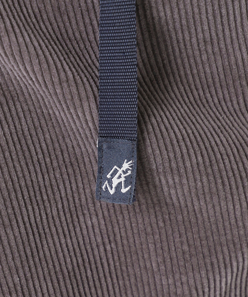 Gramicci（グラミチ）の「GRAMICCI / グラミチ 別注 8W CORDUROY Relaxed Pleated Trouser（チノパンツ・メンズ・カーキ/ブラック/ダークブルー/ライトグレー・MEDIUM/X-LARGE/LARGE）」の17枚目の写真