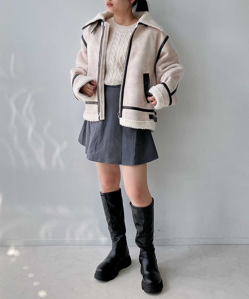 AS KNOW AS plus（アズノゥアズプラス）の「◇フェイクムートンビッグサイズジャケット（ムートンコート・レディース・グレー/ブラック/アイボリー/ブラック系/ブラウン系/アイボリー系/ブラウン・FREE）」の17枚目の写真