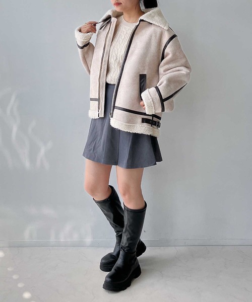 AS KNOW AS plus（アズノゥアズプラス）の「◇フェイクムートンビッグサイズジャケット（ムートンコート・レディース・グレー/ブラック/アイボリー/ブラック系/ブラウン系/アイボリー系/ブラウン・FREE）」の18枚目の写真