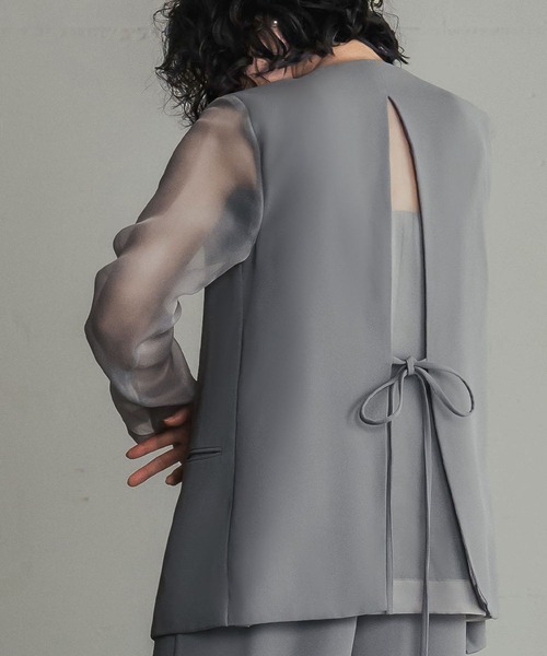 Flolia（フロリア）の「シアースリーブジャケット・オールインワン セットアップ パンツドレス パーティードレス 結婚式 お呼ばれ オケージョン ビジネス 七五三 二次会 成人式 同窓会 謝恩会 フォーマル セレモニー 卒業式 卒園式 入学式 入園式 ママスーツ【洗える】（パンツドレス・レディース・グレー/ブラック・S/M/L/2L）」の3枚目の写真