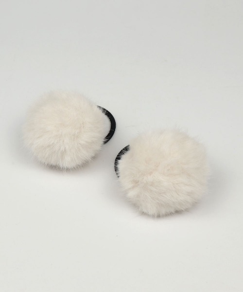 CEMONEMO(セモネモ)の「ファー ボンボン ヘアゴム 2セット(ヘアゴム・レディース・アイボリー/モカ/ブラック/グレー/ピンク/レオパード・FREE)」の21枚目の写真