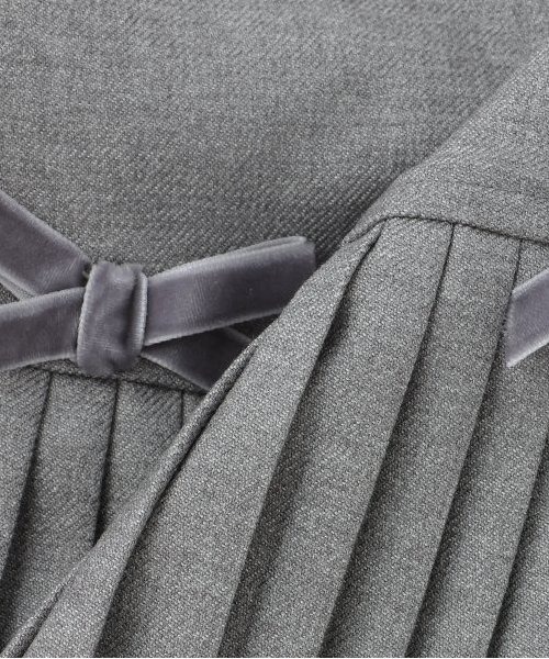 by LOVEiT（バイラビット）の「リボンティアードプリーツスカート（インパンつき）（スカート・キッズ・グレー/アイボリー/ネイビー・120cm/130cm/140cm/150cm/160cm）」の7枚目の写真