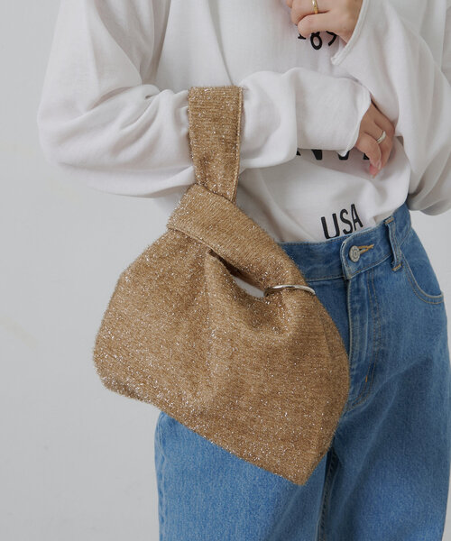 CIAOPANIC TYPY(チャオパニックティピー)の「【WEB限定】カラビナ付きラメBAG(トートバッグ・レディース・ブラック/ベージュ/レッド・ONE SIZE)」の2枚目の写真