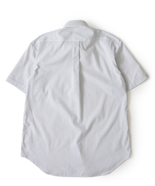 TETE HOMME(テットオム)の「形態安定 アイスキープ T/Cドレスシャツ / 半袖ビジネスシャツ(ビジネスシャツ・メンズ・グレー系1/ネイビー系2/ホワイト系3/ネイビー系3/グレー系2/ホワイト系2/ホワイト系1/ネイビー系1・X-LARGE/LARGE/MEDIUM)」の18枚目の写真