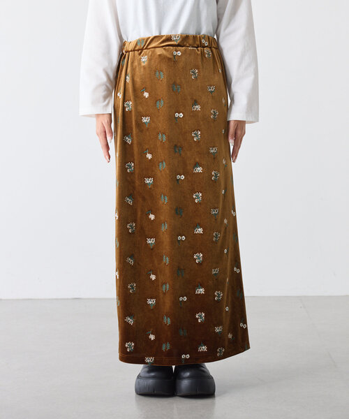 CIAOPANIC TYPY(チャオパニックティピー)の「【2025年S/S新作】花柄刺繍ベロアスカート(スカート・レディース・ブラウン/ブラック/イエロー・SMALL/MEDIUM)」の11枚目の写真