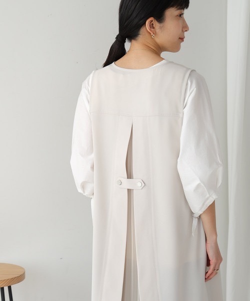 Bou Jeloud(ブージュルード)の「バックプリーツロングジレ(ベスト・レディース・ブラック/アイボリー・38)」の10枚目の写真