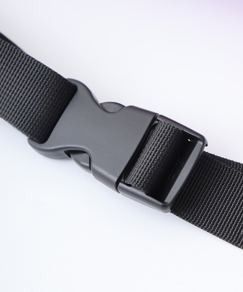 MEI（メイ）の「BOTTOMLINE M　ボディバッグ（ボディバッグ/ウエストポーチ・メンズ・ブラック/ライトパープル/オリーブドラブ/グレー/ベージュ・FREE）」の12枚目の写真