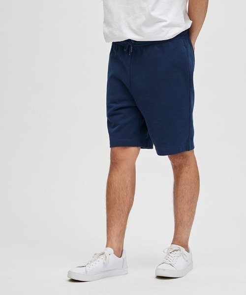 FRED PERRY(フレッドペリー)の「1952 Sweat Shorts/刺繍ロゴスウェットショートパンツ(スウェットパンツ・メンズ・ブルー・S/M)」の2枚目の写真