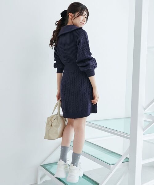 MAJESTIC LEGON(マジェスティックレゴン)の「ケーブルジップニットミニワンピ(ワンピース・レディース・グレー/アイボリー/ネイビー・MEDIUM)」の20枚目の写真