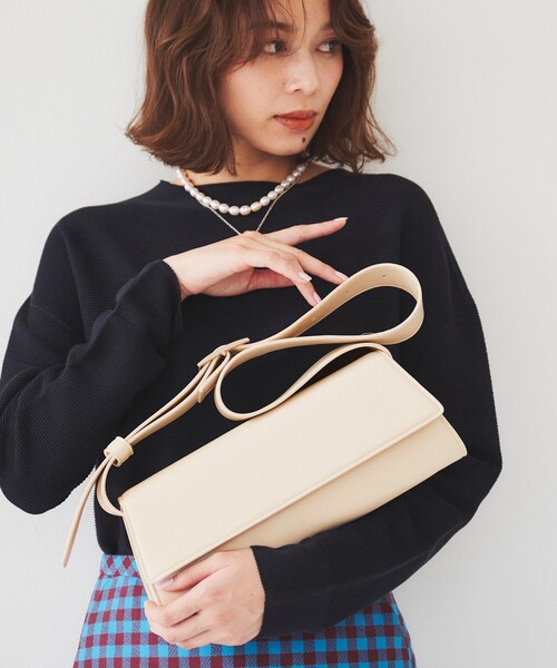 UNTITLED(アンタイトル)の「ワンショルボストン(ショルダーバッグ・レディース・ベージュ/オフホワイト・99)」の11枚目の写真