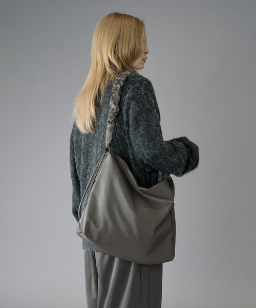 kutir(クティール)の「ASSORT BIG GATHER SHOULDER BAG/アソートビッグギャザーショルダーバック(ショルダーバッグ・メンズ・ブラック系/チャコールグレー/グレー/ブラック・FREE)」の19枚目の写真