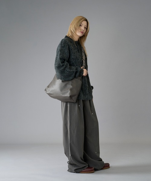 kutir(クティール)の「ASSORT BIG GATHER SHOULDER BAG/アソートビッグギャザーショルダーバック(ショルダーバッグ・メンズ・ブラック系/チャコールグレー/グレー/ブラック・FREE)」の13枚目の写真