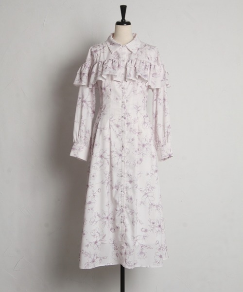tocco closet(トッコ クローゼット)の「パール釦バックレースアップフリルヨークフラワープリントシャツワンピース(ワンピース・レディース・オフホワイト/ラベンダー・M)」の5枚目の写真