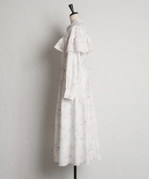 tocco closet(トッコ クローゼット)の「パール釦バックレースアップフリルヨークフラワープリントシャツワンピース(ワンピース・レディース・オフホワイト/ラベンダー・M)」の21枚目の写真