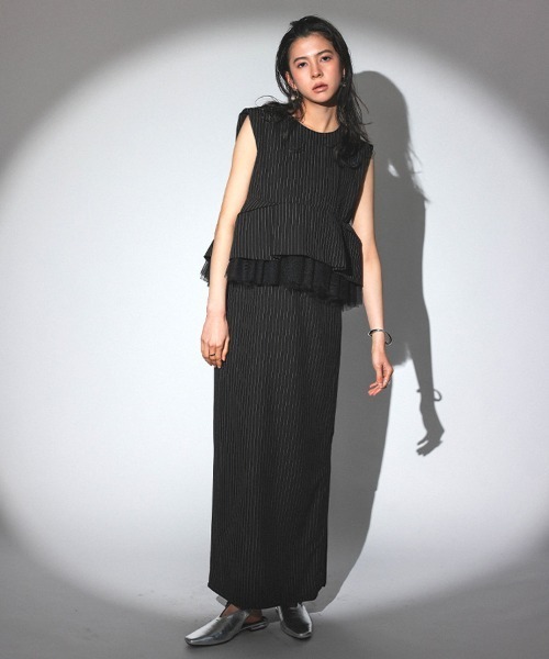 DONOBAN(ドノバン)の「【ANDRESD】pinstripe peplum setup dress セットアップ ドレス ブラウス スカート 2点セット セレモニー 結婚式 二次会 同窓会 成人式 入学式 卒業式 お呼ばれ パーティードレス オケージョンドレス(ドレス・レディース・ブラック/ベージュ・L/M/S)」の2枚目の写真