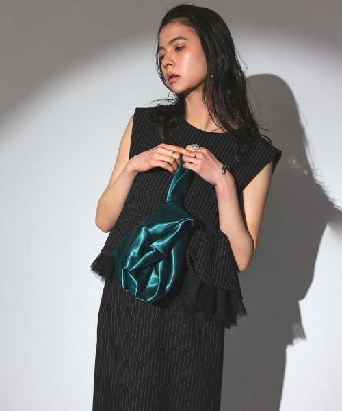DONOBAN(ドノバン)の「【ANDRESD】pinstripe peplum setup dress セットアップ ドレス ブラウス スカート 2点セット セレモニー 結婚式 二次会 同窓会 成人式 入学式 卒業式 お呼ばれ パーティードレス オケージョンドレス(ドレス・レディース・ブラック/ベージュ・L/M/S)」の5枚目の写真