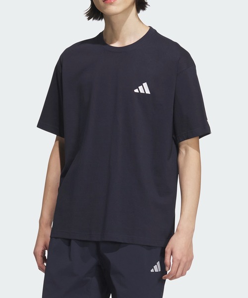 adidas ルーズフィット スモールロゴ 半袖 Tシャツ 送料込 adidas tシャツ エッセンシャルズ プラス ルーズフィット