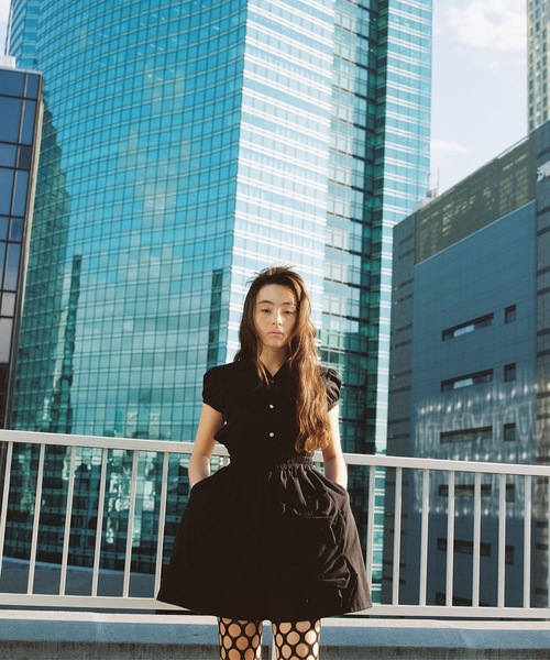 HOLIDAY（ホリデイ）の「BOW PUFF S/S SHIRT ボウパフショートスリーブシャツ（シャツ/ブラウス・レディース・ブラック/グレイッシュベージュ・ONE SIZE）」の8枚目の写真