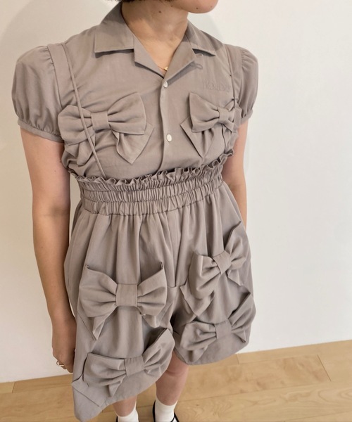 HOLIDAY（ホリデイ）の「BOW PUFF S/S SHIRT ボウパフショートスリーブシャツ（シャツ/ブラウス・レディース・ブラック/グレイッシュベージュ・ONE SIZE）」の11枚目の写真