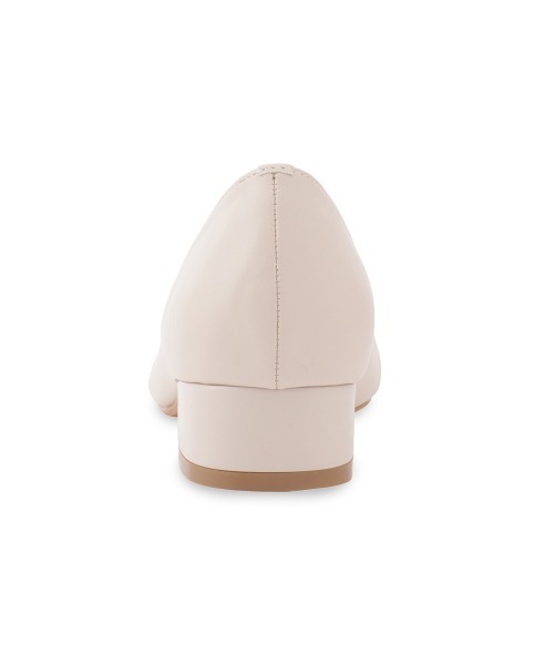 ketty(ケティ)の「ベルトデザインパンプス(パンプス・レディース・オフホワイト/ブラック/ベージュ・24.0cm/23.5cm/24.5cm/23.0cm)」の7枚目の写真