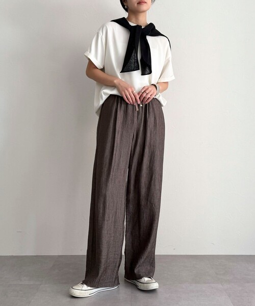 fredy emue（フレディエミュ）の「《セットアップ対応》Shiny creapイージーパンツ（その他パンツ・レディース・ブラウン/ブラック/ベージュ・38/36）」の17枚目の写真