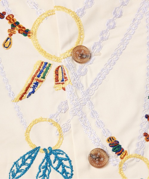 amok（アモク）の「AMULET EMBROIDERY SHIRT（シャツ/ブラウス・メンズ・ベージュ/ブラック・S/M/L）」の13枚目の写真