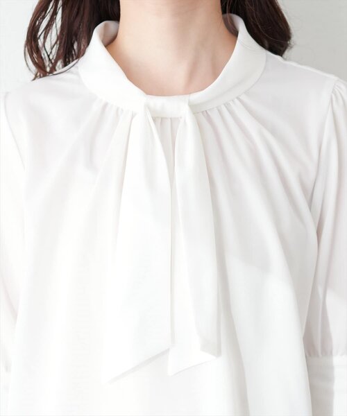 natural couture（ナチュラルクチュール）の「袖口パールノット結び6分袖ブラウス（シャツ/ブラウス・レディース・サックスブルー/ピンクベージュ/チャコールグレー/グレー/オフホワイト/ネイビー・FREE）」の17枚目の写真