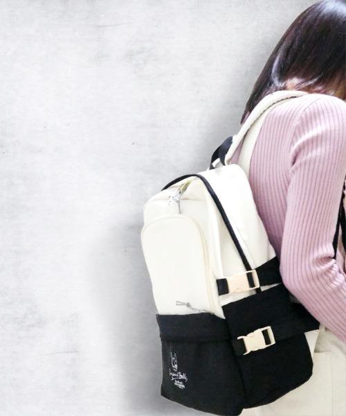 CRYSTAL BALL(クリスタルボール)の「echecs 2025(バックパック+4点グッズセット)(バックパック/リュック・レディース・ブラック×ホワイト・FREE)」の3枚目の写真