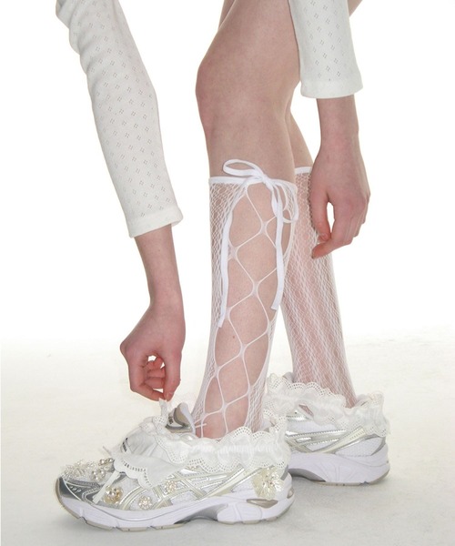 CRANK（クランク）の「★K-POPアイドル着用 CRANK／フリルシューカバー（シューズアクセサリー・レディース・ブラック/ホワイト・FREE）」の14枚目の写真