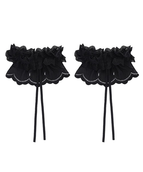 CRANK（クランク）の「★K-POPアイドル着用 CRANK／フリルシューカバー（シューズアクセサリー・レディース・ブラック/ホワイト・FREE）」の5枚目の写真